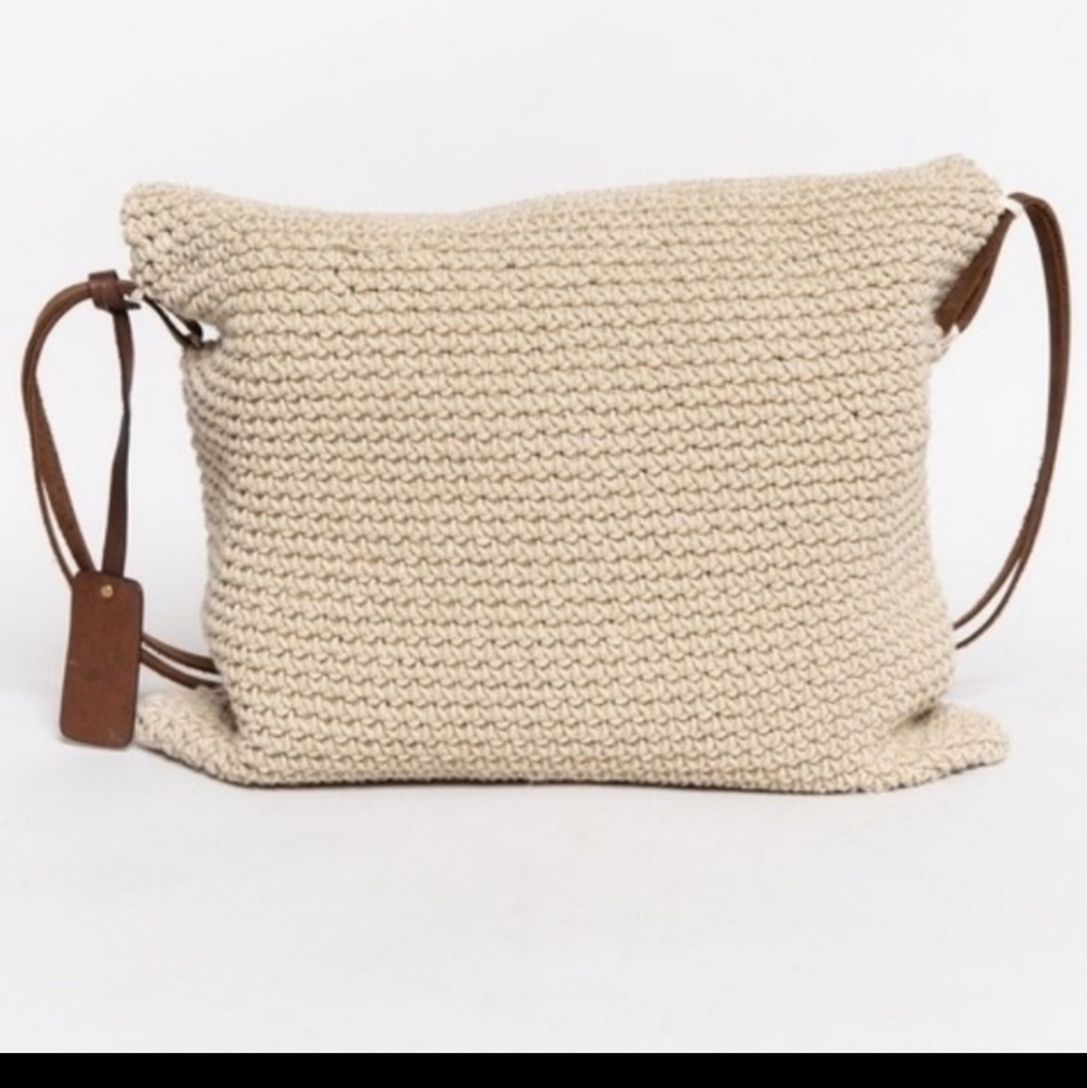 POL Woven Knit Crochet Bag - Picture 4 of 5